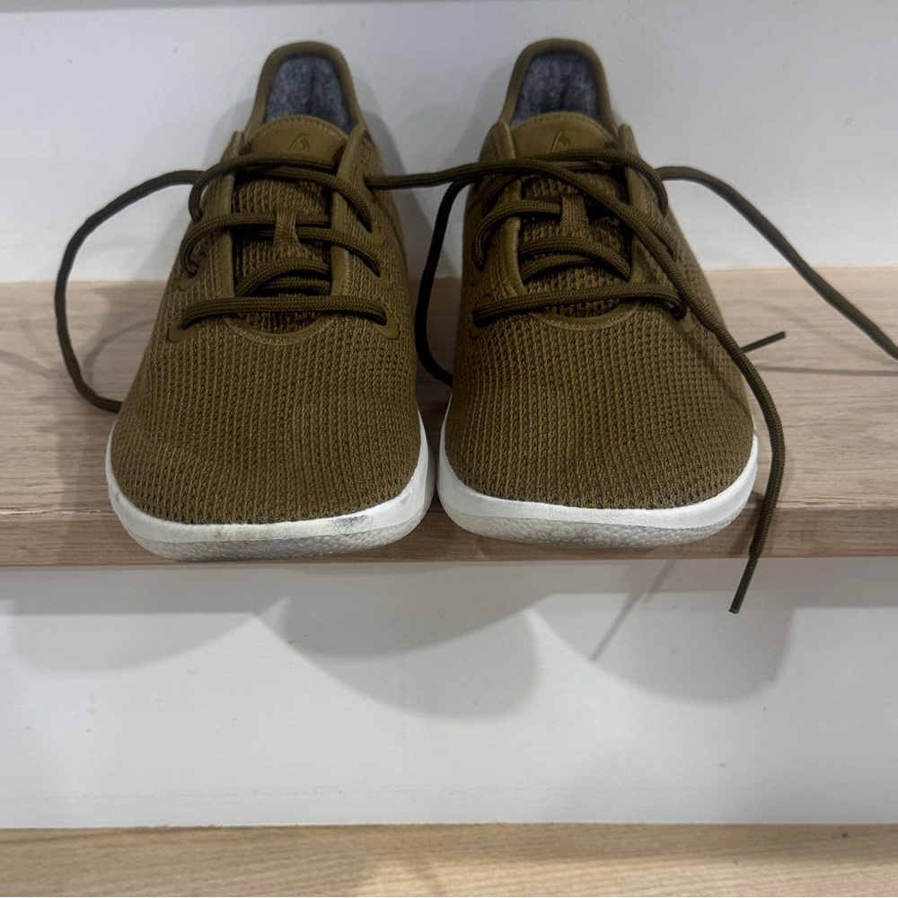 Men’s Size 12 Tree Runners/M12 Allbirds Brown Lace-Up Sneakers
